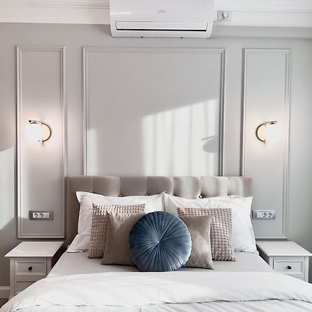 Central Spacious Apartment With Balcony - Alba Carolina Алба-Юлия Экстерьер фото
