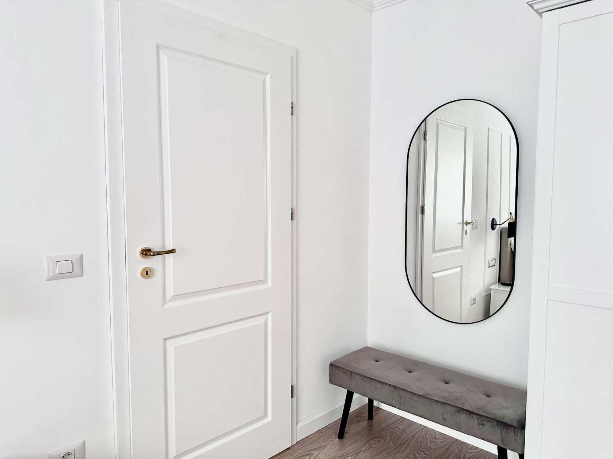 Central Spacious Apartment With Balcony - Alba Carolina Алба-Юлия Экстерьер фото